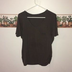 green women’s vneck shirt